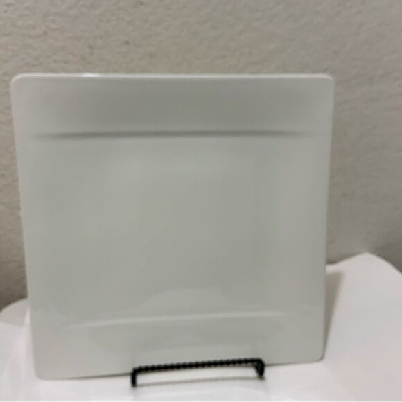 New VILLEROY & BOCH MODERN GRACE white 12” Square serving Plate - Picture 2 of 10